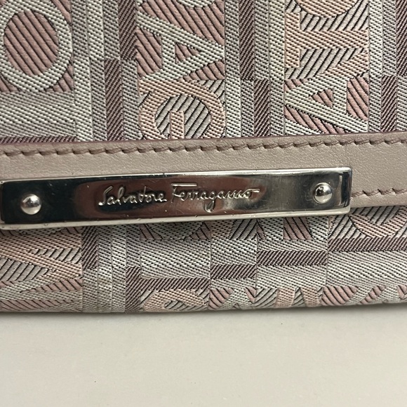 FERRAGAMO KEY HOLDER - MONOGRAMMED CANVAS - Picture 2 of 12